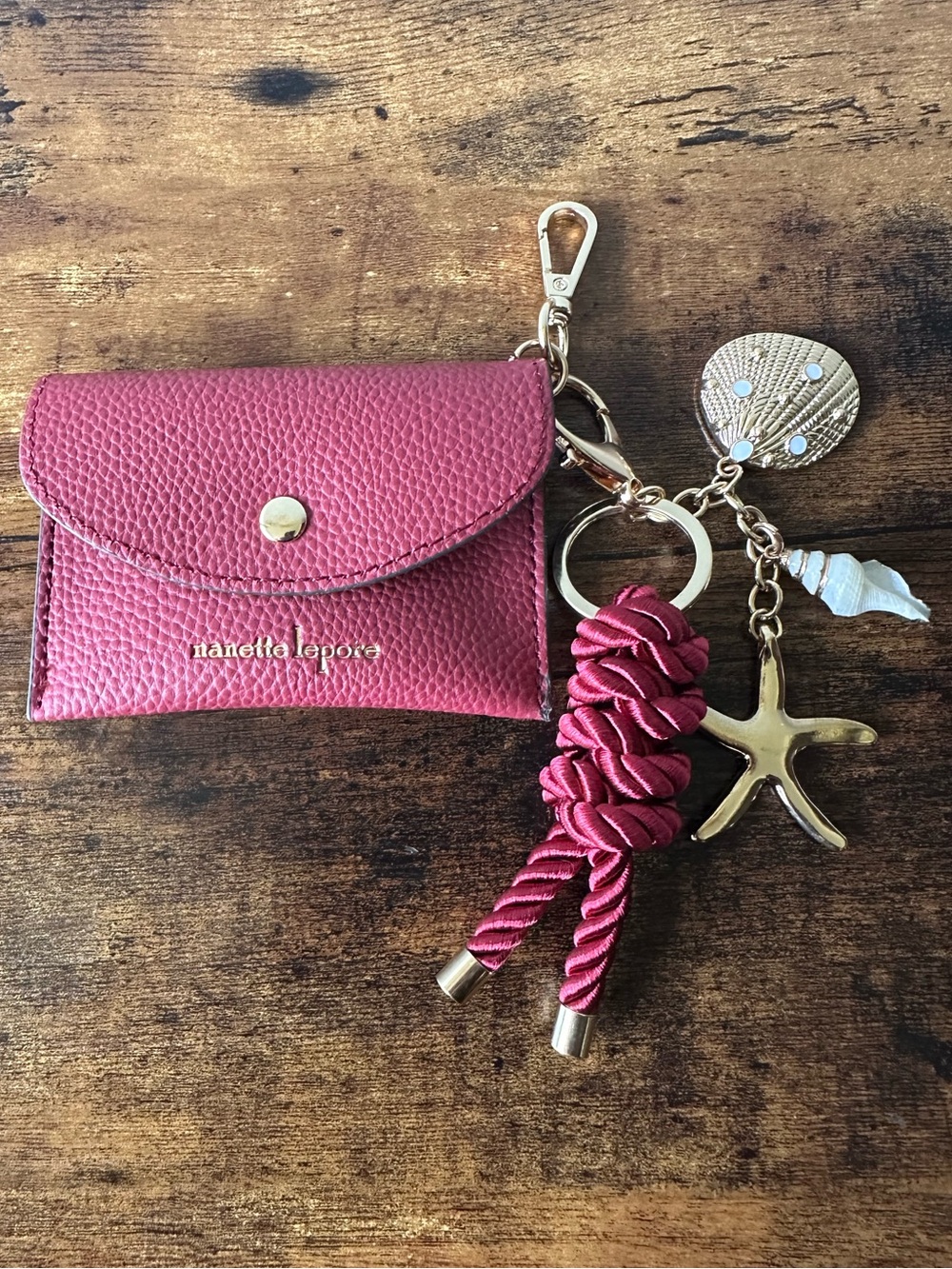 Nanette Lepore Red Faux Leather Card Case with Tassel & Seashell Bag Charm NWOT - Picture 2 of 6